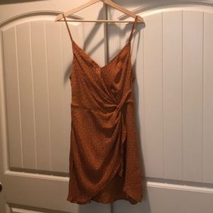 NWT RUST ORANGE POLKA DOT SATIN KNOTTED MINI DRESS